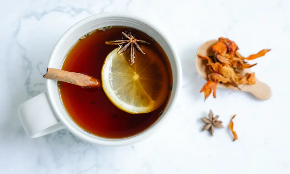 Los beneficios del té de canela con limón
